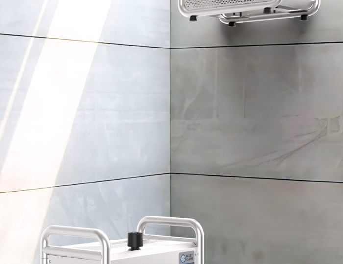 Equipo estable y silencioso con pies antivibración. Su diseño reducido lo hace fácil de colocar fijo en la pared o en el suelo.